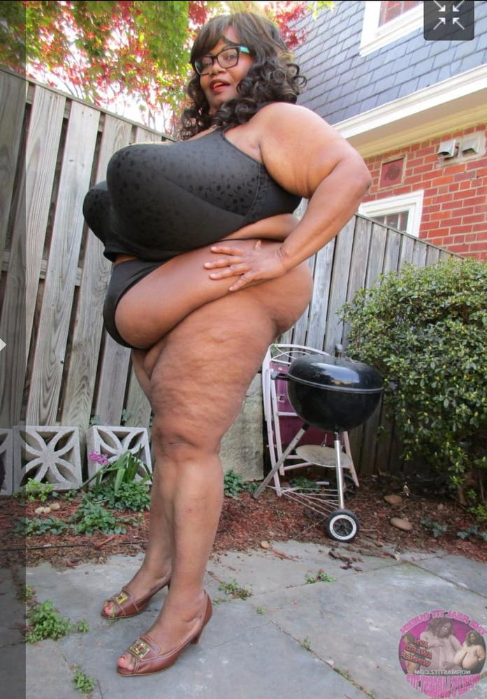 20P Black bbw 3