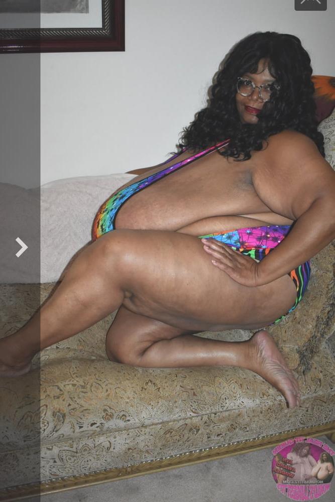 20P Black bbw 3