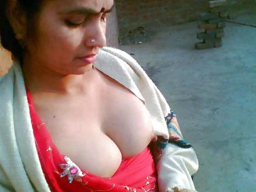25P Indian Boobs View
