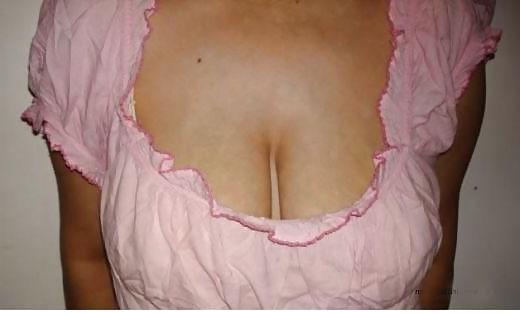 25P Indian Boobs View