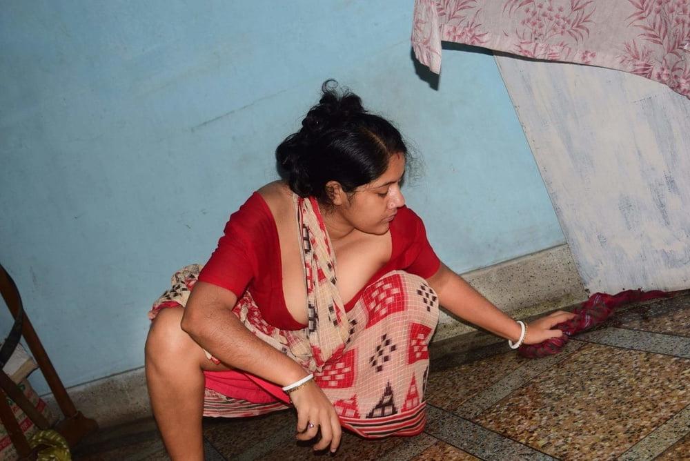 21P Mallu Hot House Maid