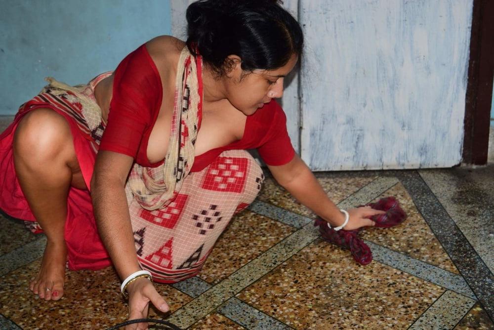 21P Mallu Hot House Maid