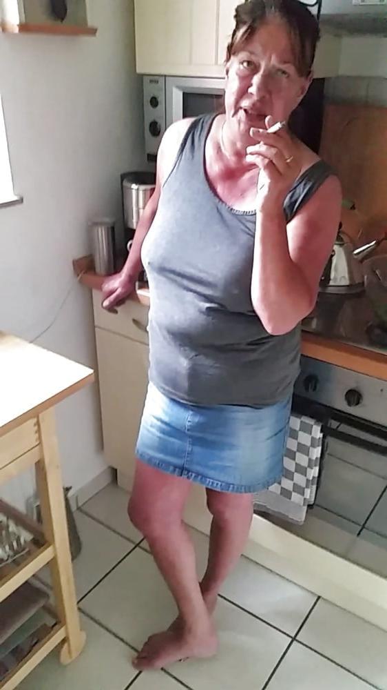 15P More German granny