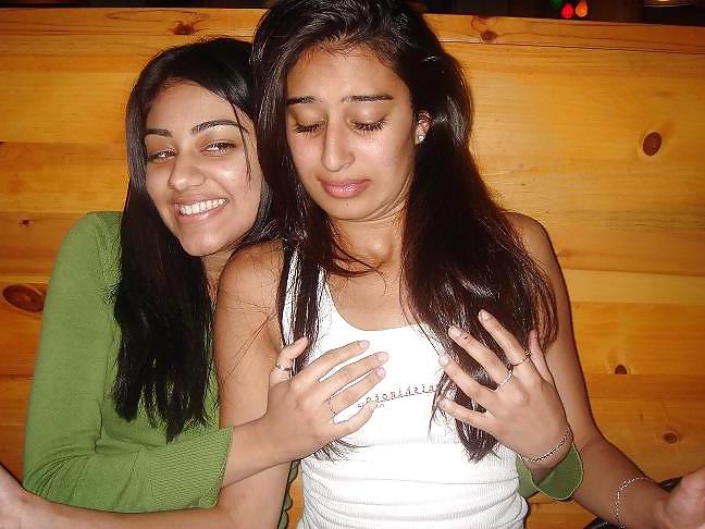 25P Indian chicks..