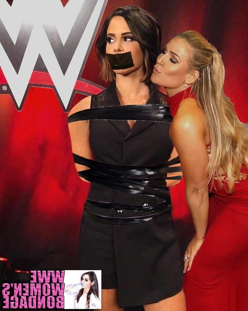 25P WWE Divas and Celebrities Bondage Edits