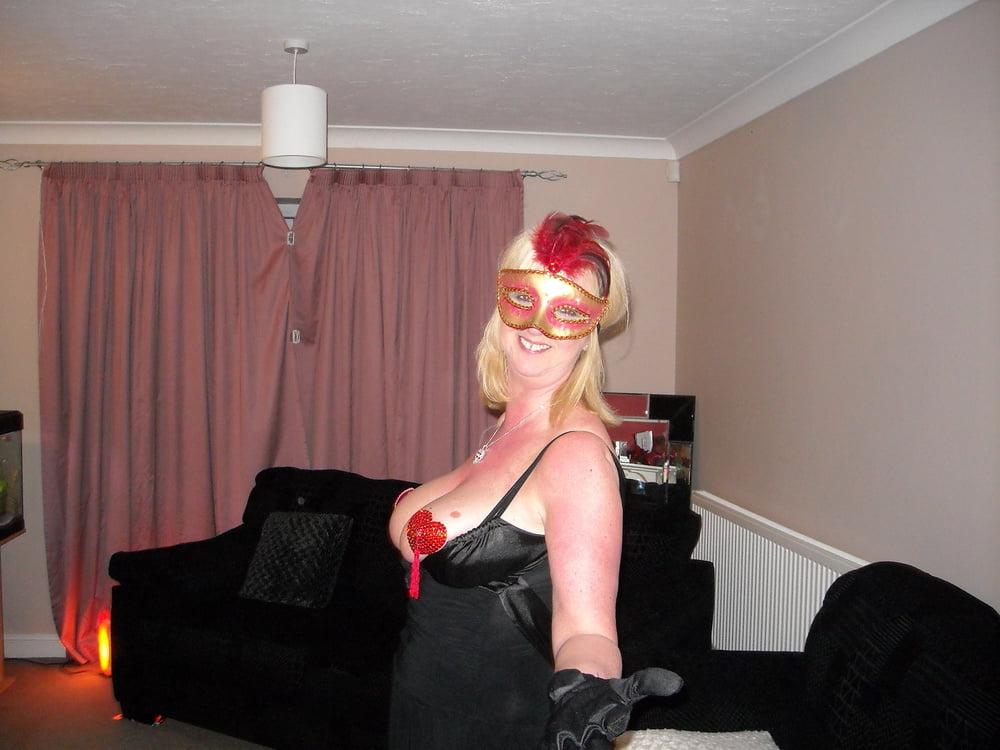 25P UK Wife L