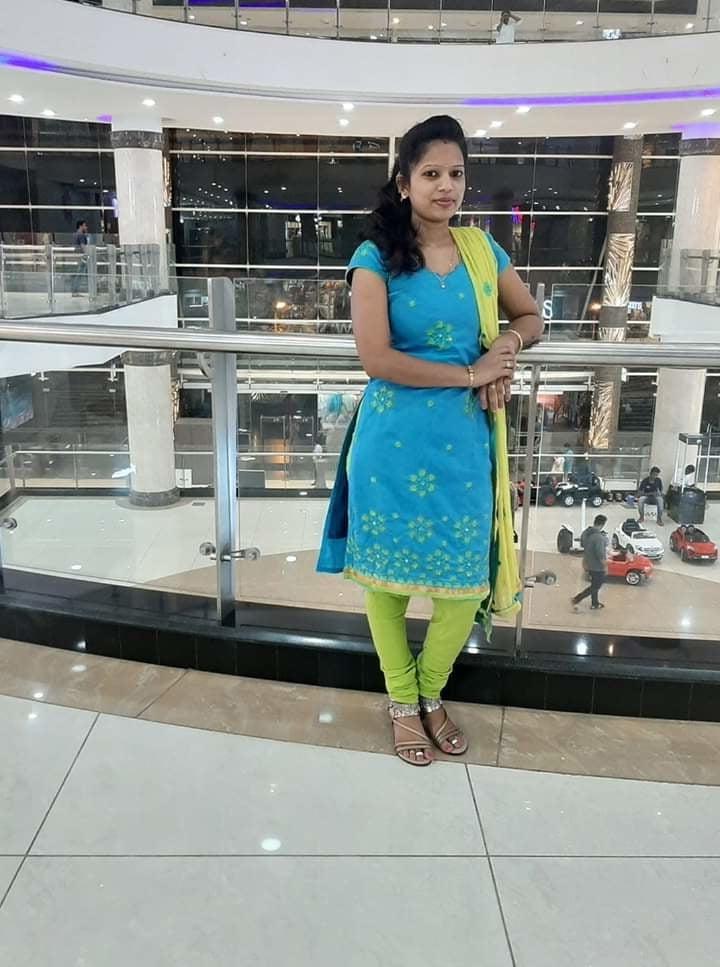 20P SOUTH INDIAN HORNY AUNTY