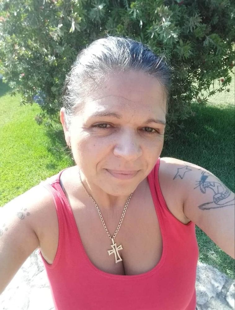 8P Divorced wife Elizabete