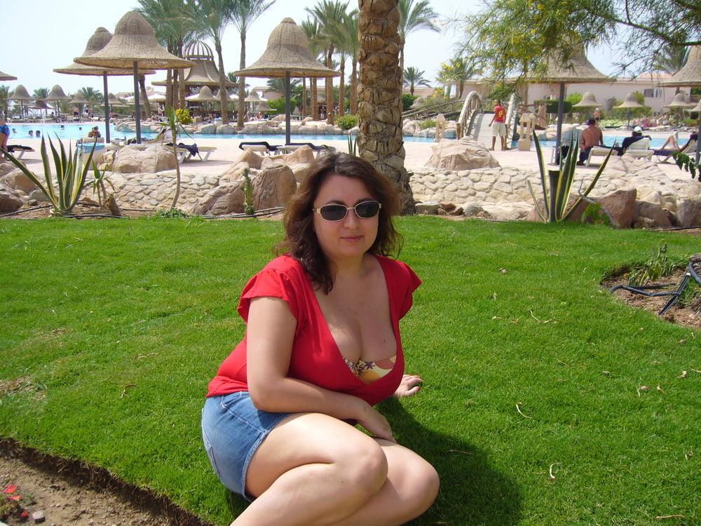 25P My Busty wife