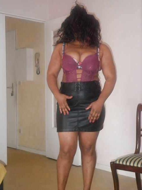 22P Ebony