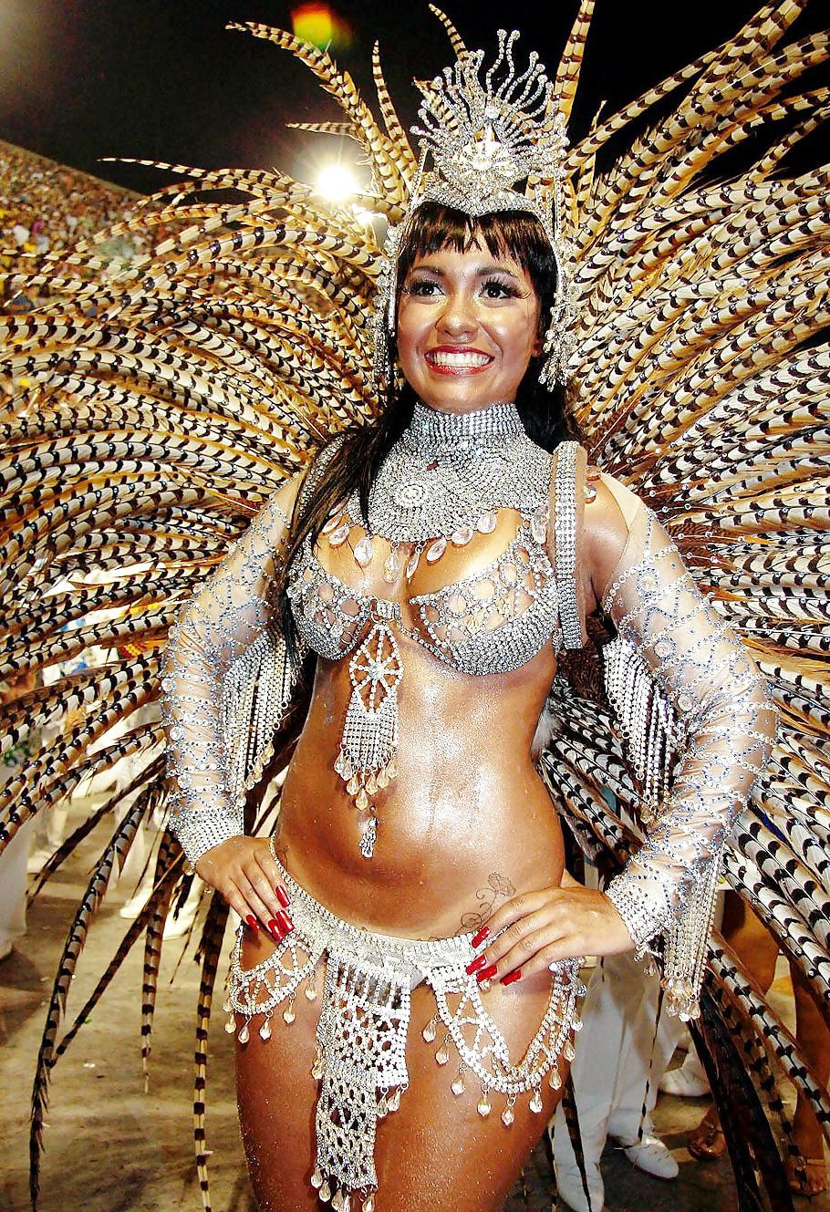 19P Carnival babes -1