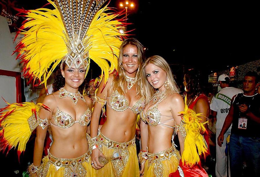 19P Carnival babes -1