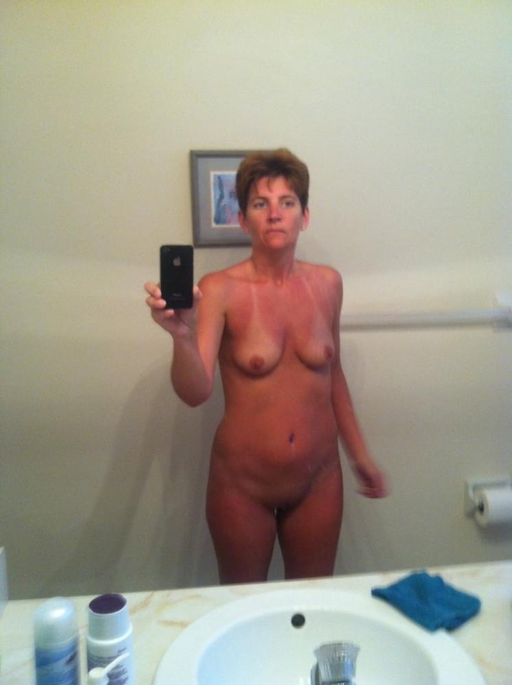 25P 5. Ohio wife poses for hubby