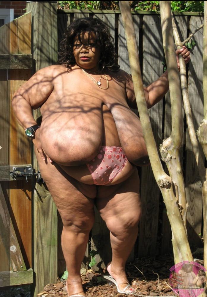 12P Black bbw 1