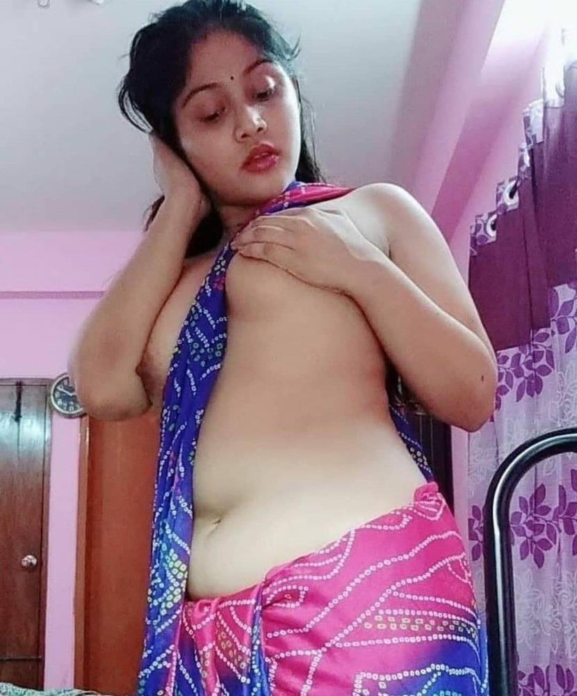 25P Indian Saree 2 (boobs, semi nude)