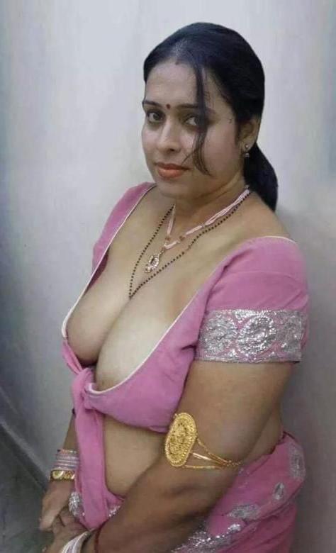 25P Indian Saree 2 (boobs, semi nude)