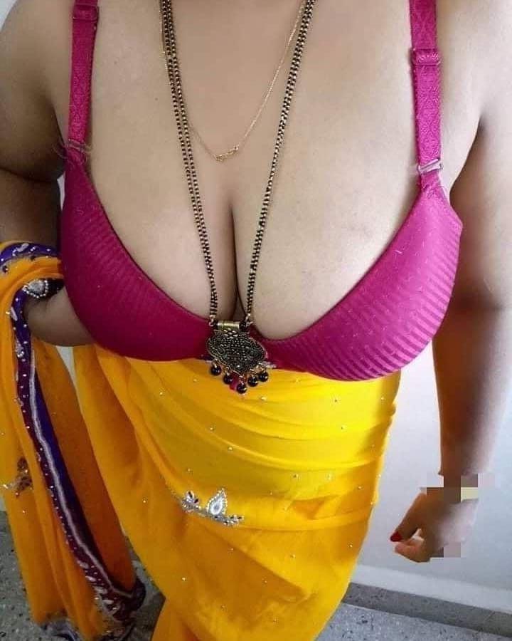 25P Indian Saree 2 (boobs, semi nude)