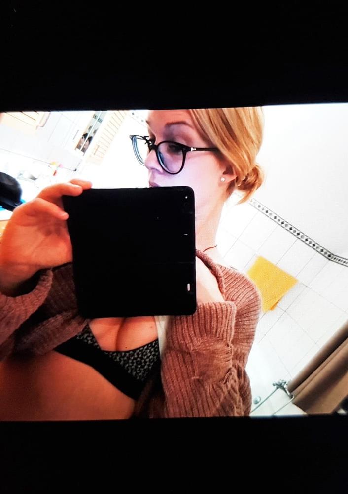 25P Johanna German Slut