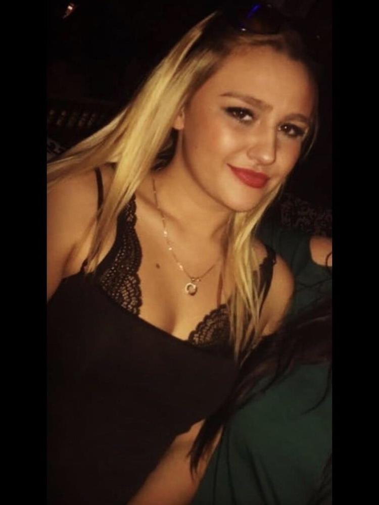 22P 27Yo German slut (with permission)