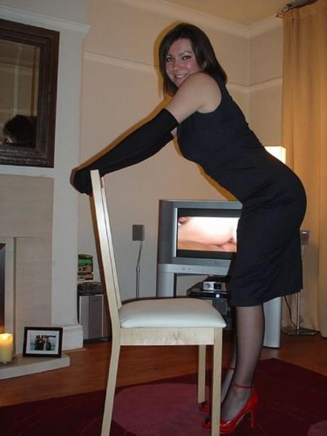 6P UK Wife F