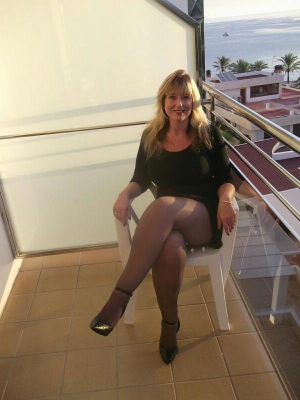 15P UK wife A
