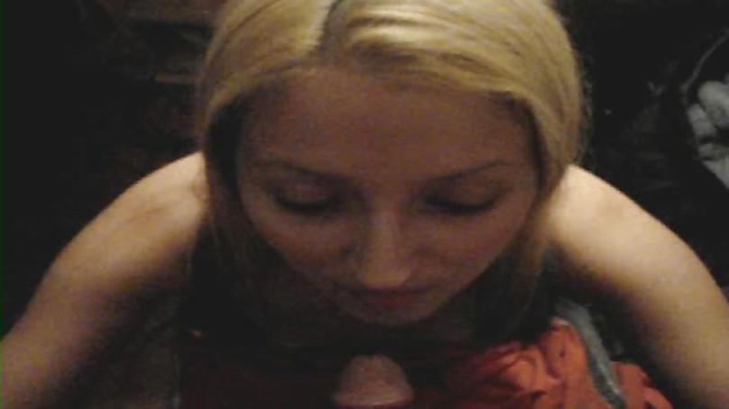 21P CelPhone Pix - Married Kim Sucks A BBC