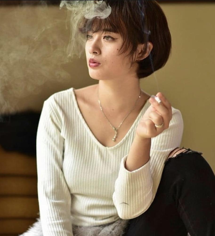 25P Smoking Ladies 24 (Asian Lovelies)