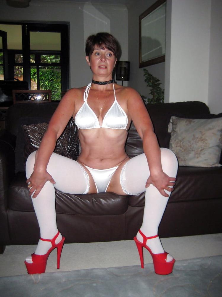 25P Claire UK wife and slut