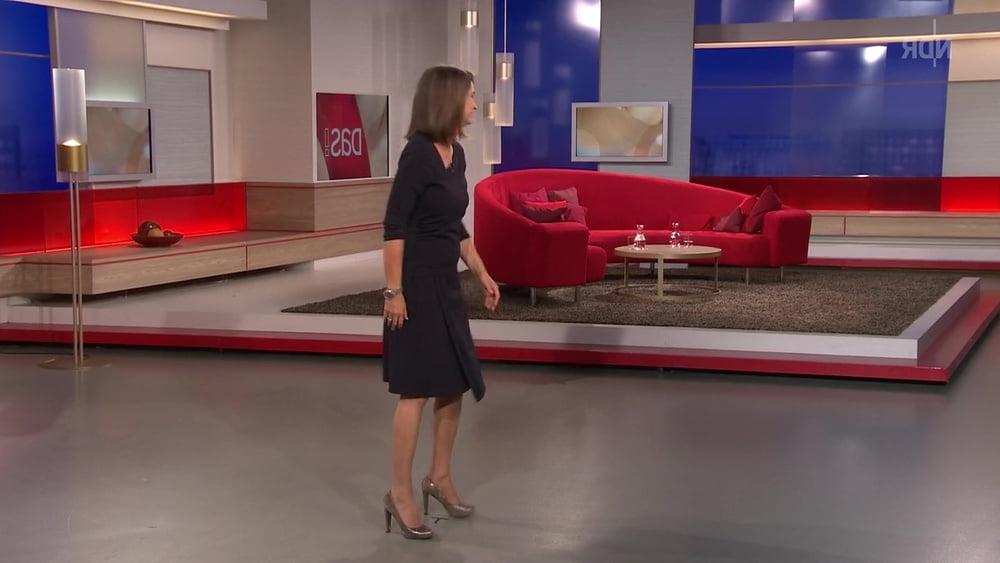 25P German TV Milf Inka Schneider