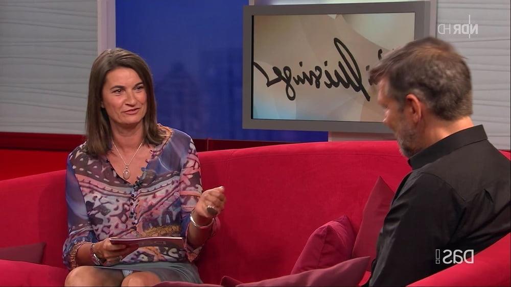 25P German TV Milf Inka Schneider