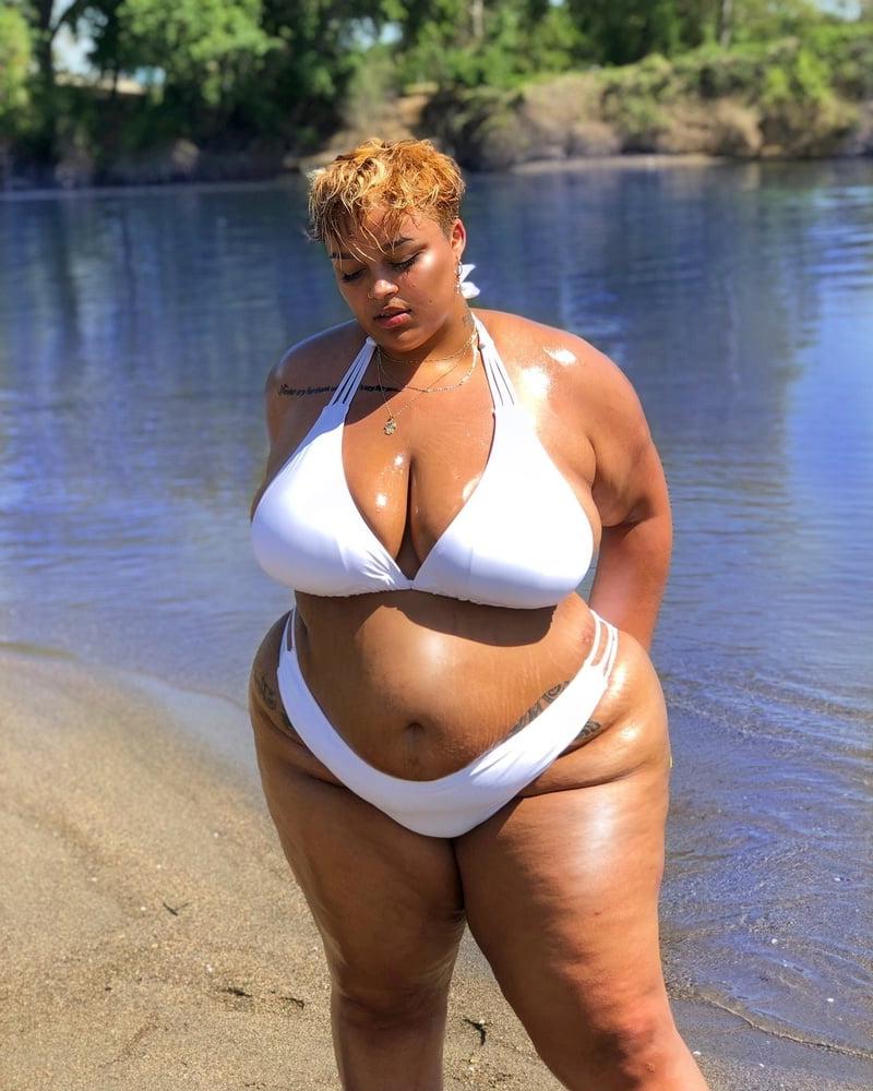 25P black bbw