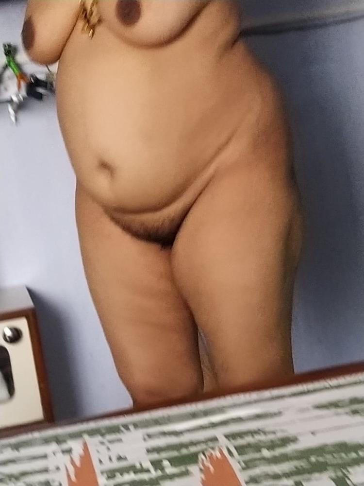 25P Housewife3 indian
