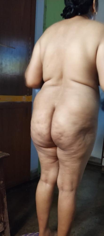 25P Housewife3 indian