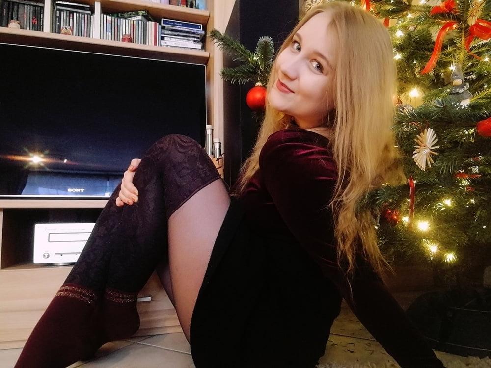 25P Bondage babe from Germany