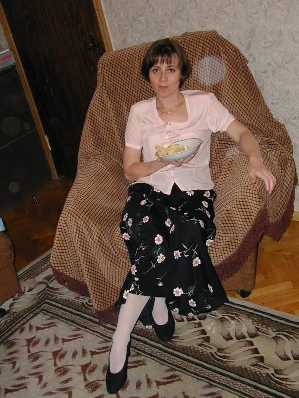 25P Wife in stockings