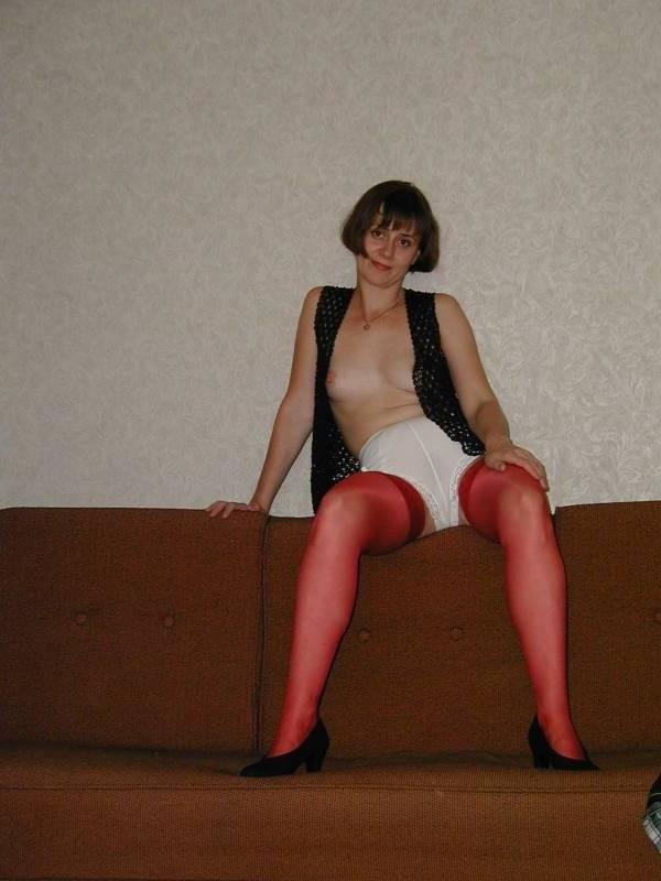 25P Wife in stockings