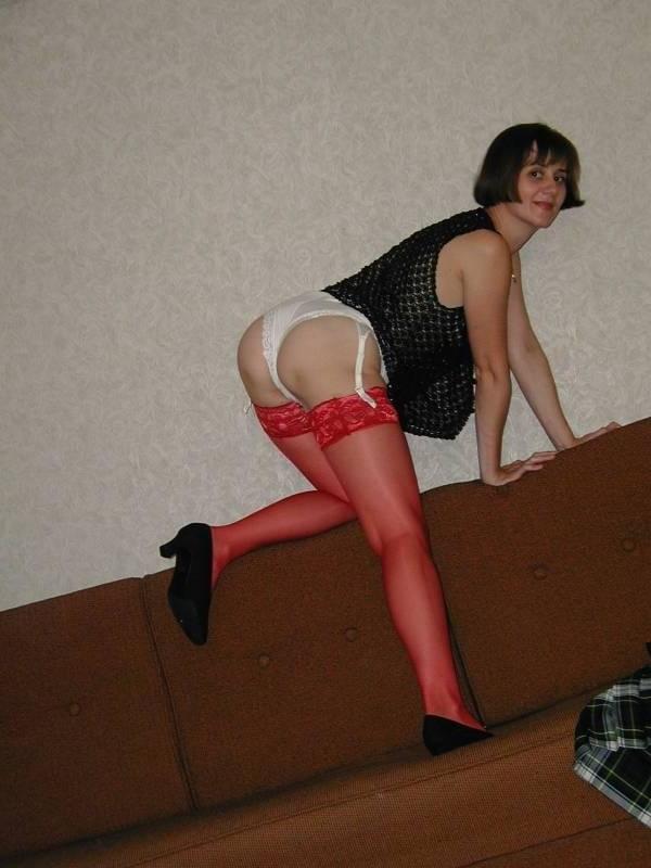 25P Wife in stockings