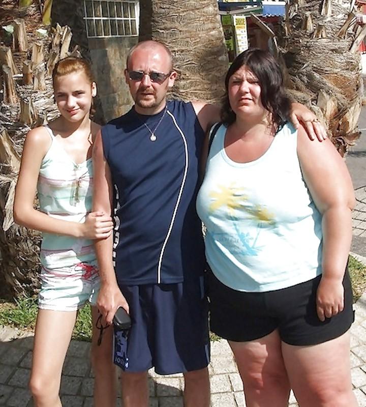 14P Mom dressed with big boobs.