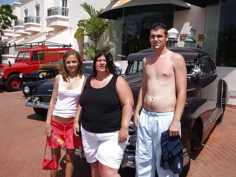 14P Mom dressed with big boobs.