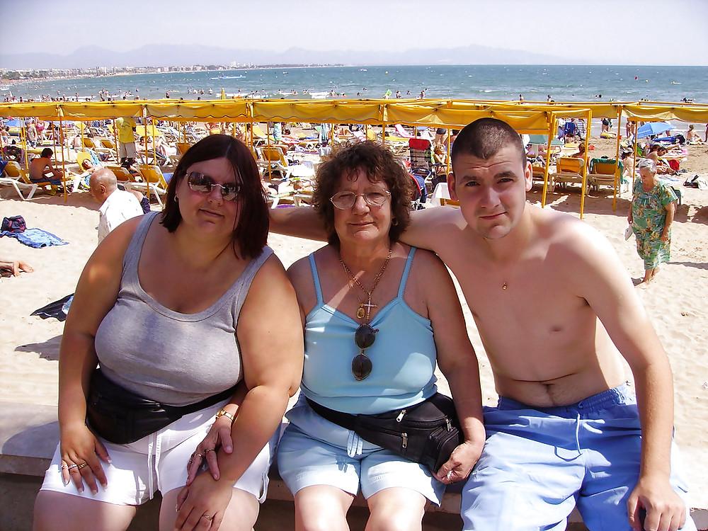 14P Mom dressed with big boobs.