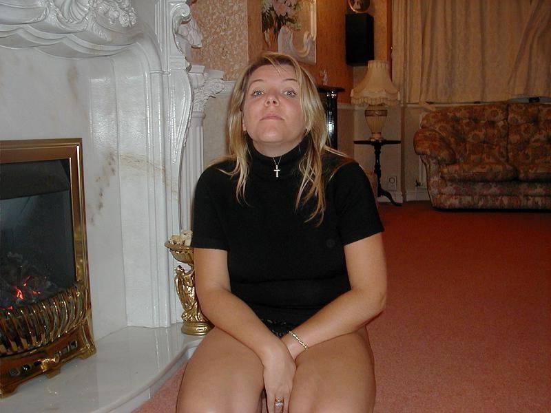 25P UK wife J