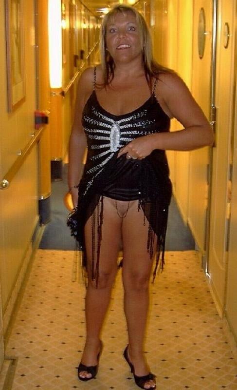 25P UK wife J