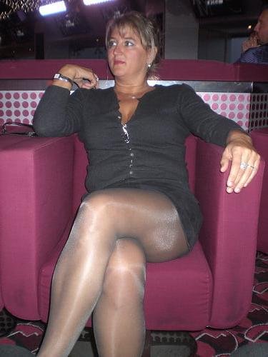 25P Italienische Frau