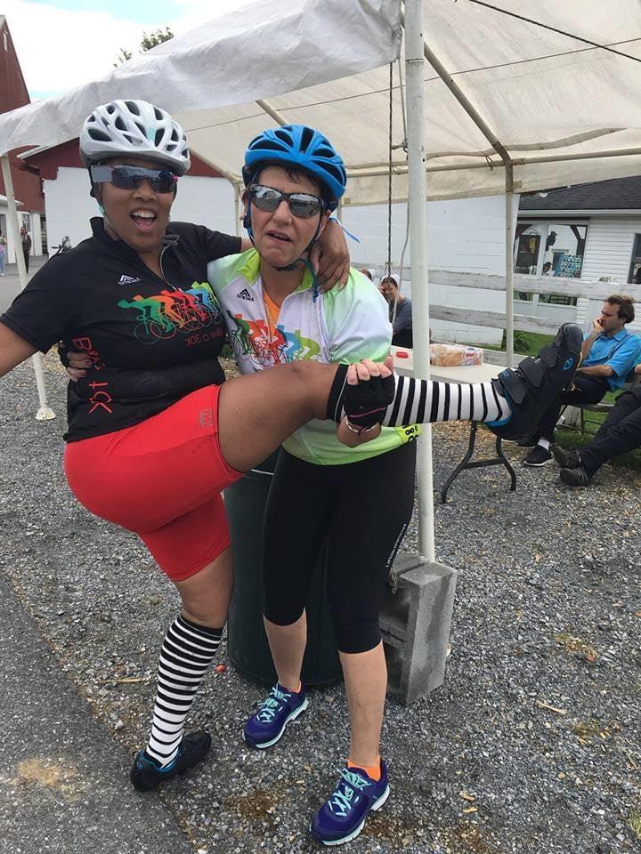 25P Ebony Spandex Cameltoes, Assess