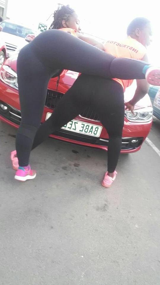 25P Ebony Spandex Cameltoes, Assess
