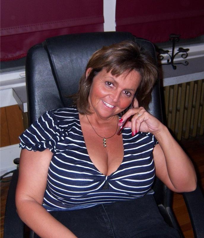 25P US wife C