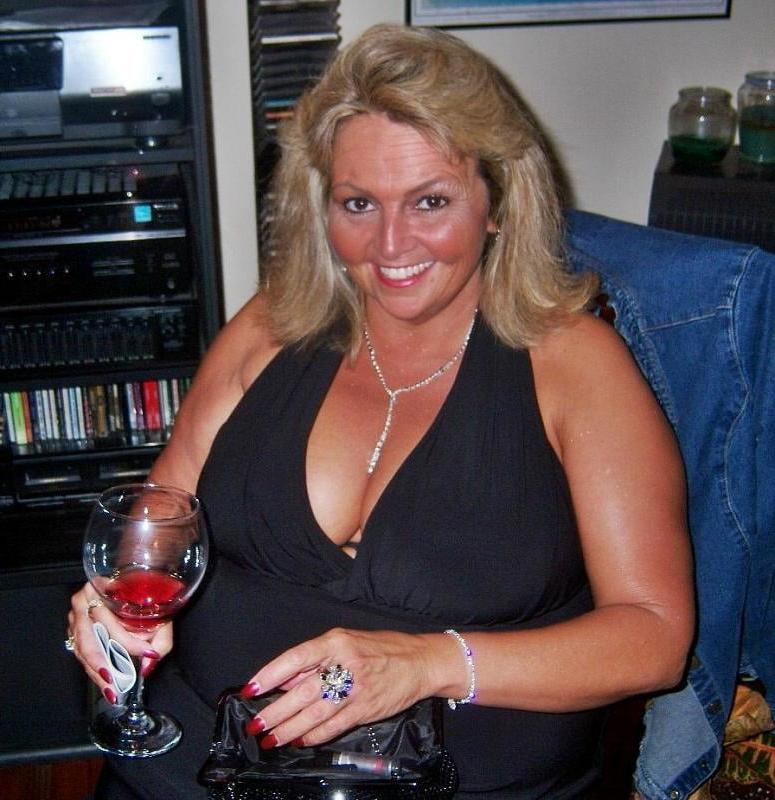25P US wife C