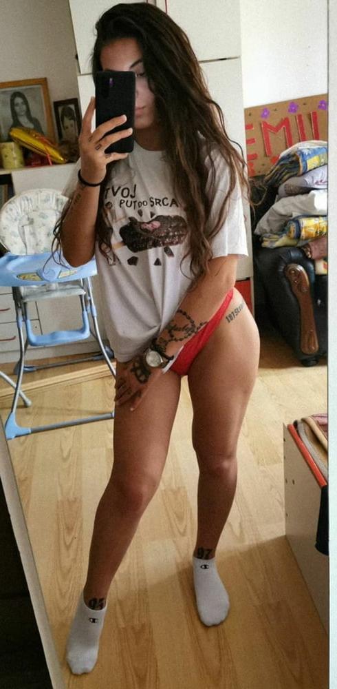 25P Milica - SERBIAN SLUT BIG ASS SRPSKA KURVA U DUPE JE JEBAT