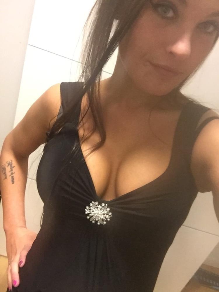 25P Danish BBC Loving Wife