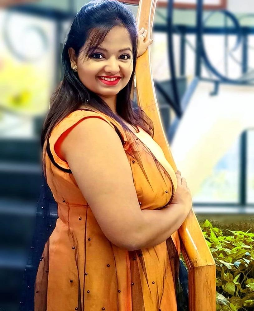 11P Naasha - Night New Moon Indian Plus BBW